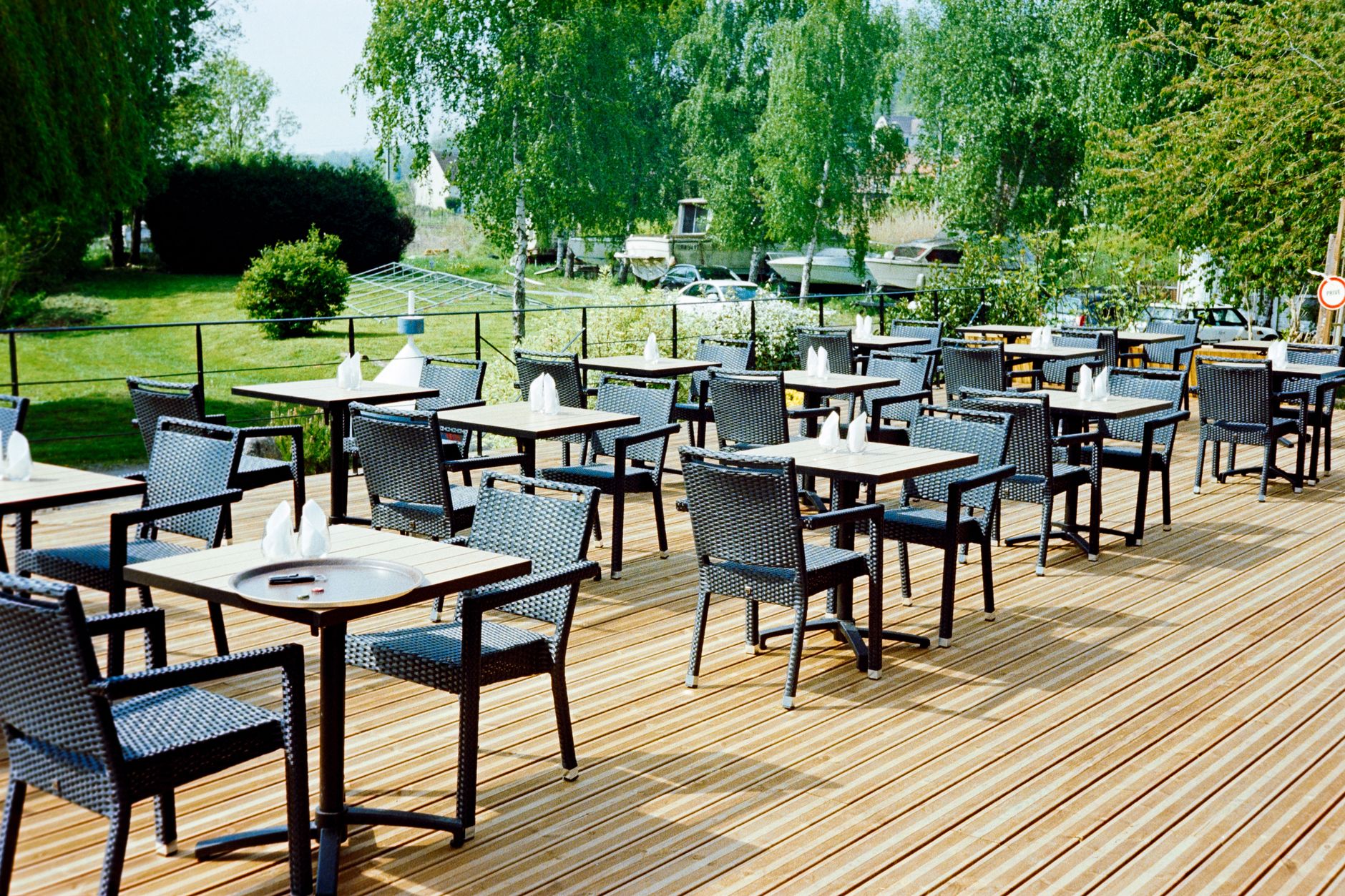 Nettoyage professionnel de terrasse à Muret avec Paysagiste 31